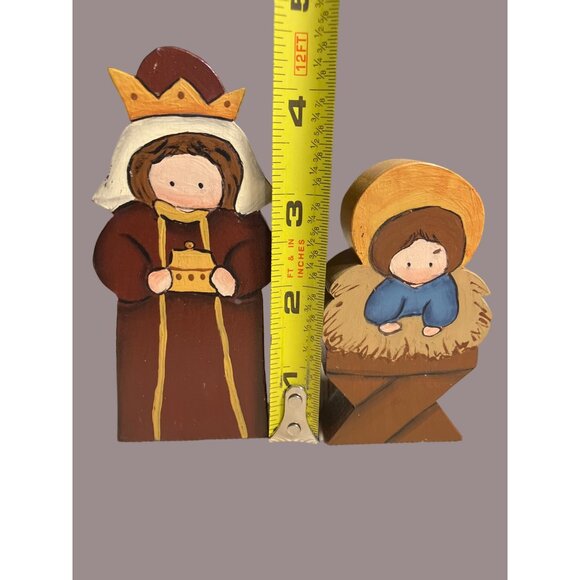 Wooden Nativity Set With Hand-Painted Figurines - Picture 13 of 14